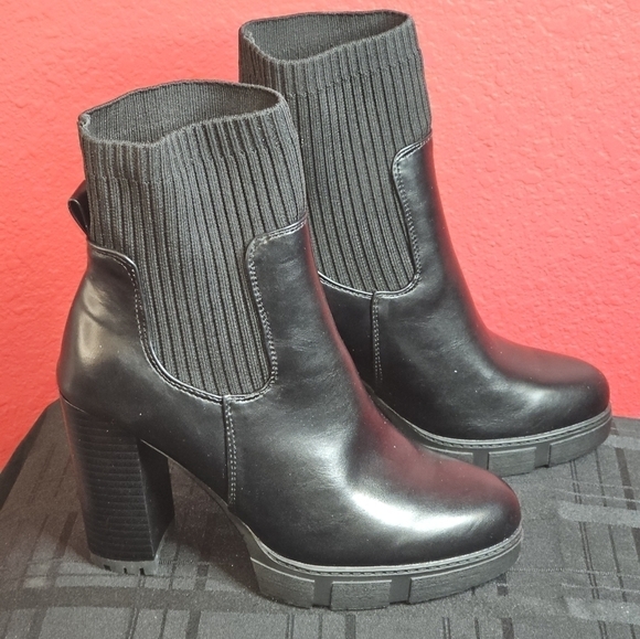 I.D. Required Women's Hareigh Black Ankle Boots Various Sizes - Picture 7 of 9